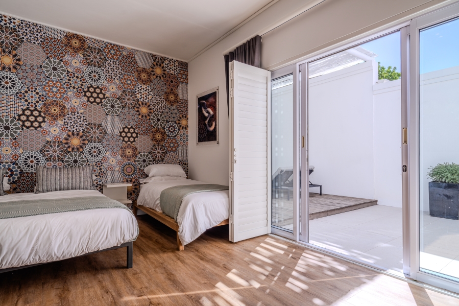 5 Bedroom Property for Sale in Simons Kloof Western Cape